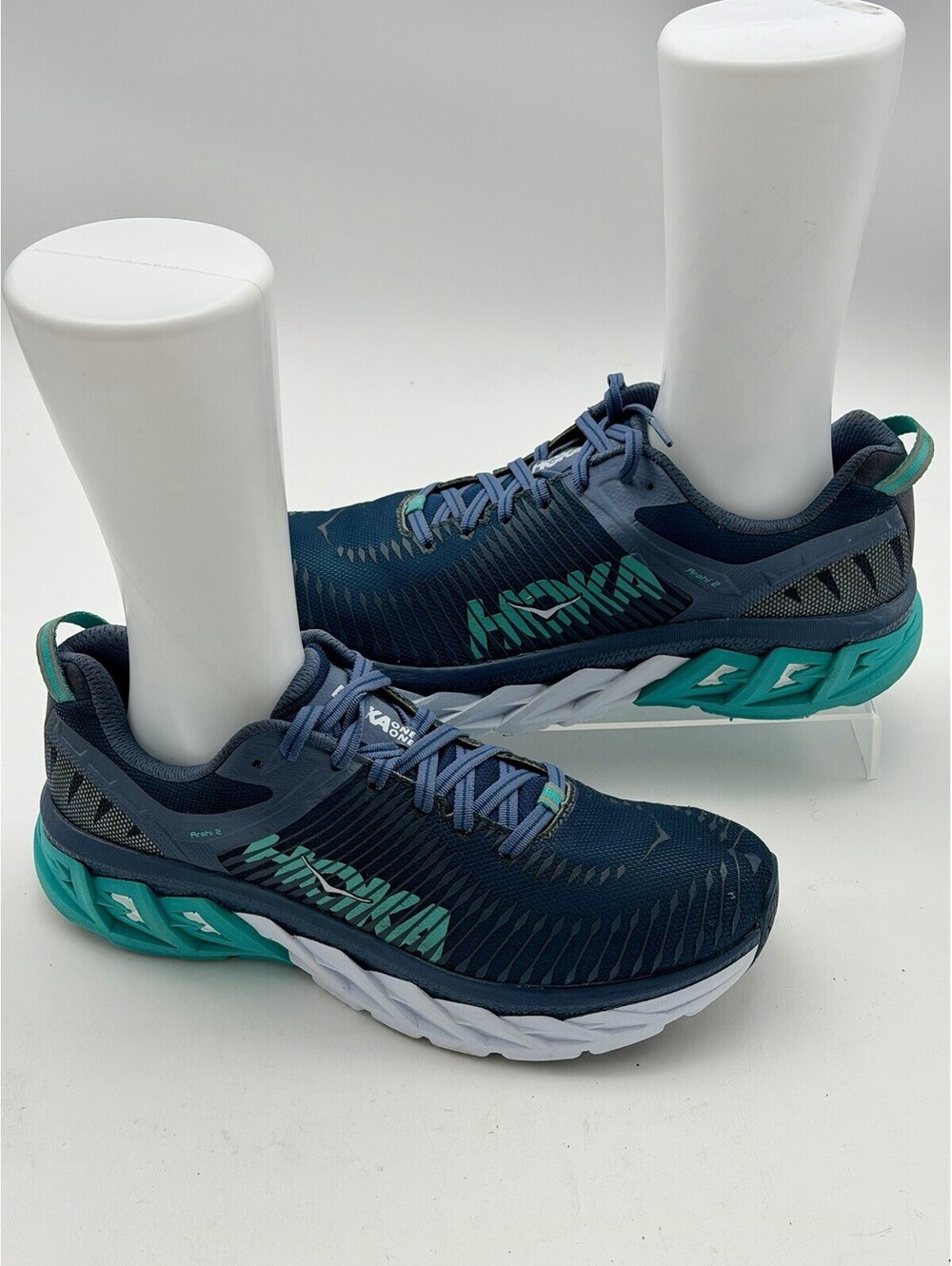 Hoka one one arahi Women’s 9.5 Free Shipping